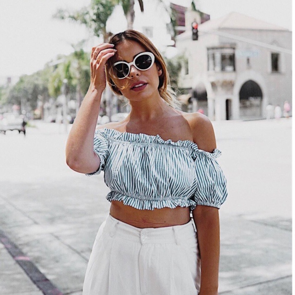 ✨3 for $35✨ Striped Crop Top //